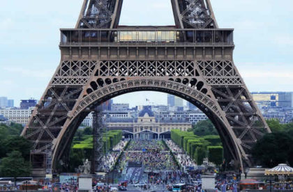 pros cons studying abroad