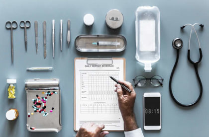 pros cons healthcare career