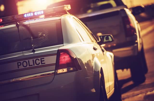 handle a traffic stop
