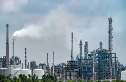 skills needed to become a refinery worker