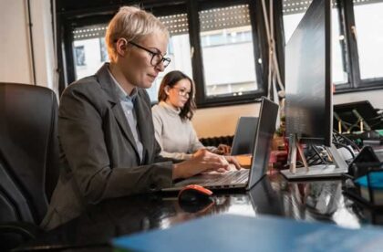 women crafting the digital future