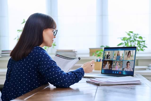 choosing an online university program